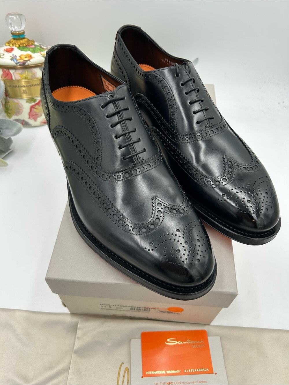 Men's Santoni BROUGE detail Leather Oxford size 12.5 US made in Italy